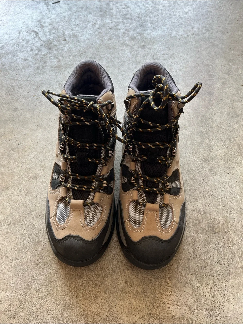 Steel toed Boots in Tan and Black